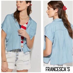 New Francesca's Kali Short Sleeve Button
Down Shirt